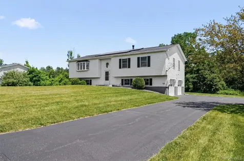 33 Dunn Lane Poughquag NY 12570