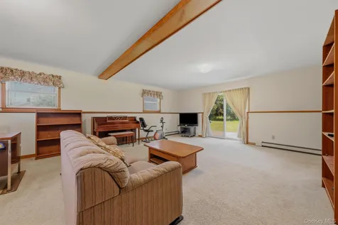 33 Dunn Lane Poughquag NY 12570