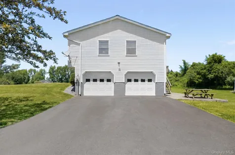 33 Dunn Lane Poughquag NY 12570