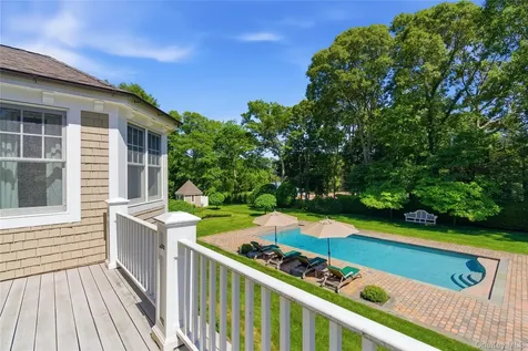 209 Brookville Road Brookville NY 11545