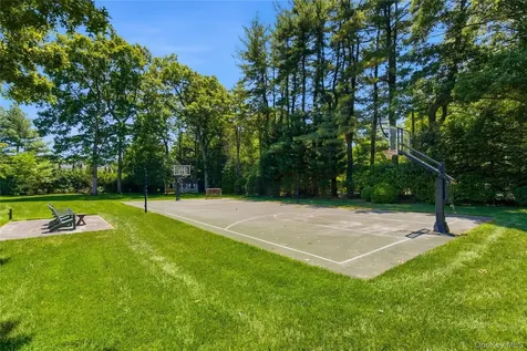 209 Brookville Road Brookville NY 11545