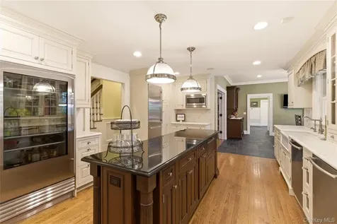 209 Brookville Road Brookville NY 11545