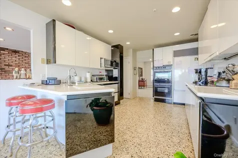 248 Harbor Lane Massapequa Park NY 11762