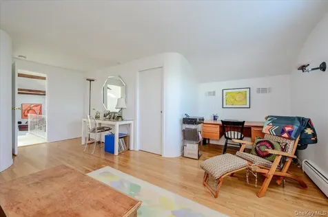 248 Harbor Lane Massapequa Park NY 11762