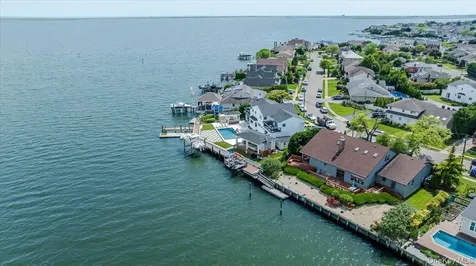 248 Harbor Lane Massapequa Park NY 11762