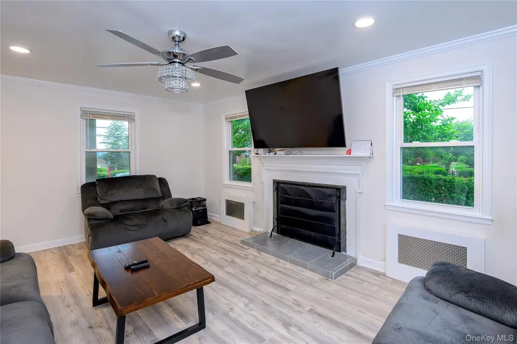 106 Dunwoodie Street Yonkers NY 10704