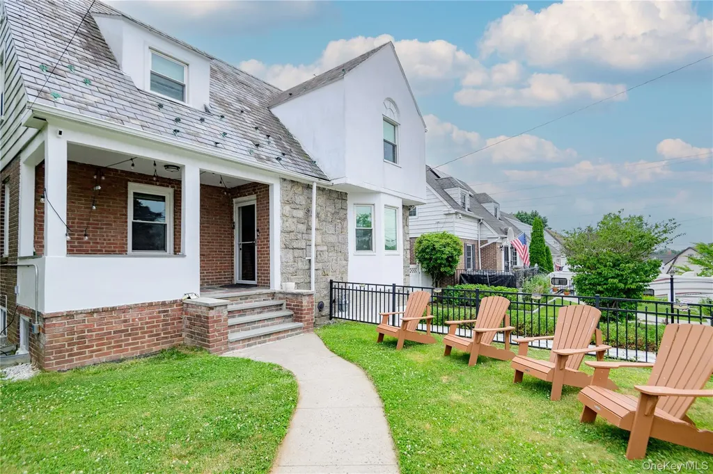 106 Dunwoodie Street Yonkers NY 10704