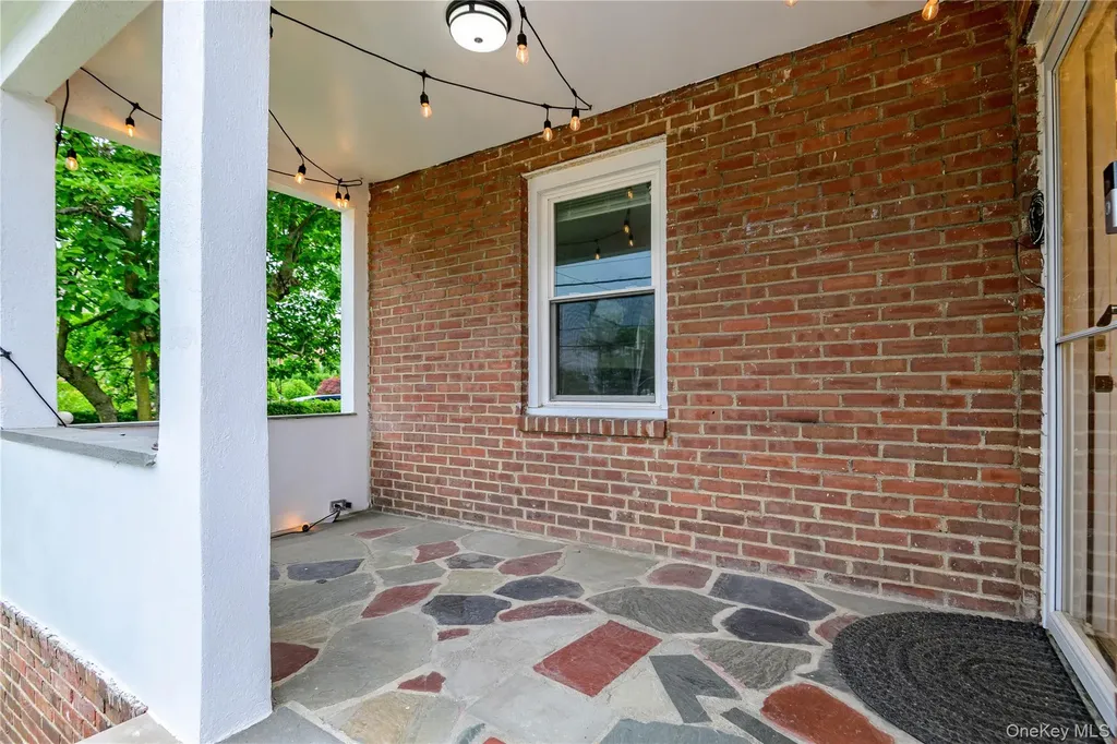 106 Dunwoodie Street Yonkers NY 10704