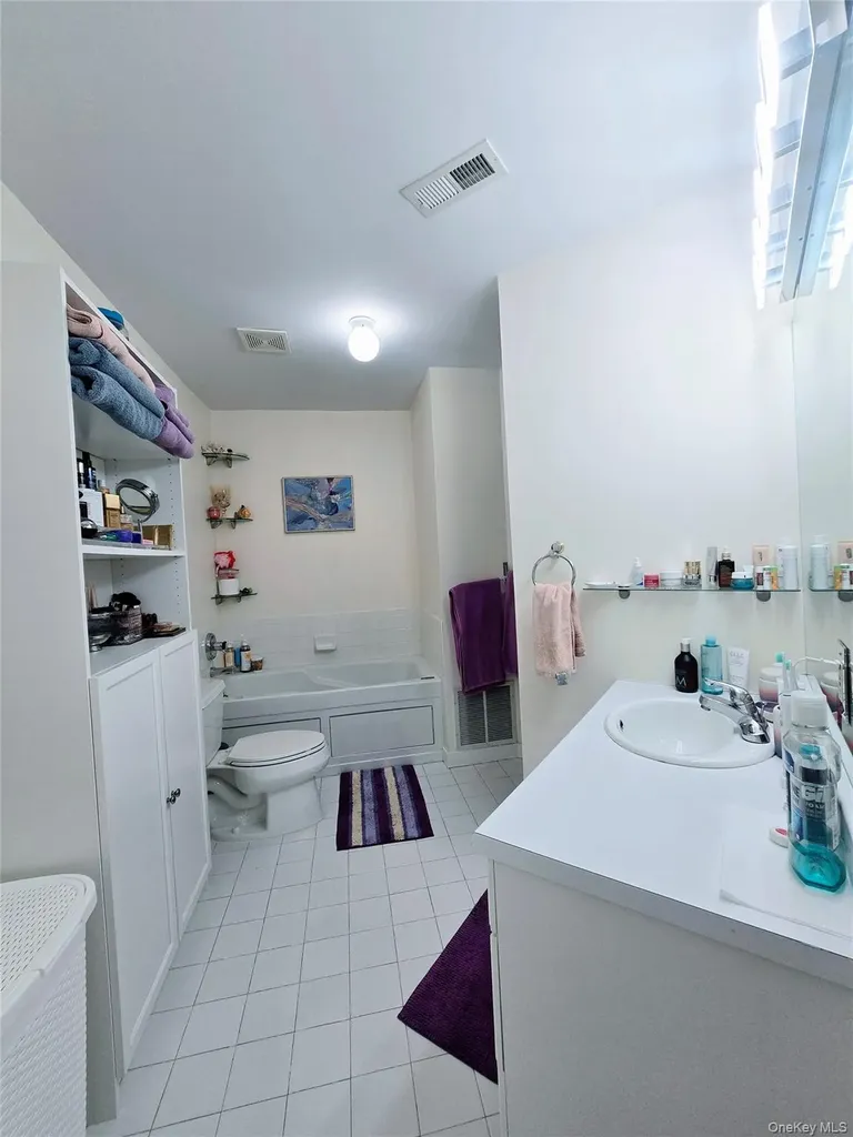 100 Chateau Lane Hawthorne NY 10532