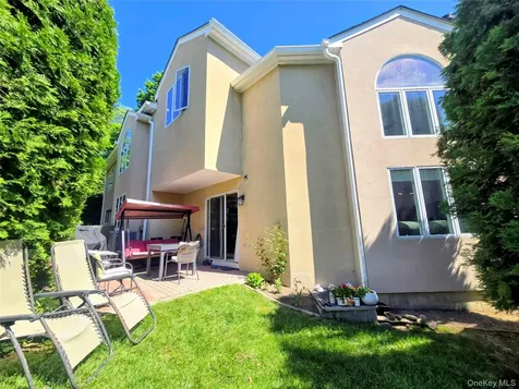 100 Chateau Lane Hawthorne NY 10532