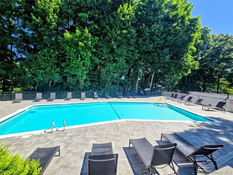 100 Chateau Lane Hawthorne NY 10532