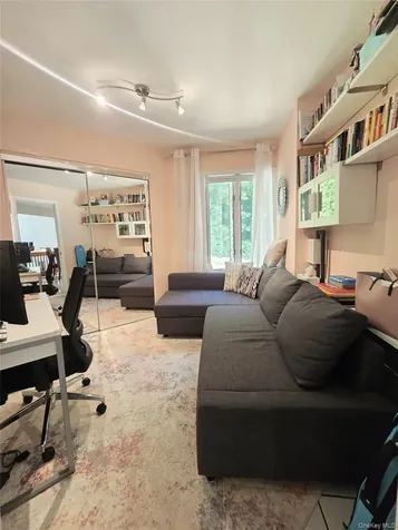 100 Chateau Lane Hawthorne NY 10532