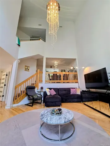 100 Chateau Lane Hawthorne NY 10532