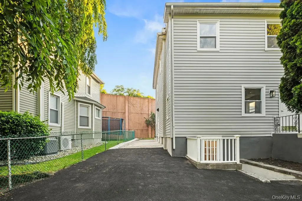 18 Anna Street Nyack NY 10960