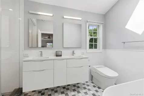 2539 Bradley Court Merrick NY 11566