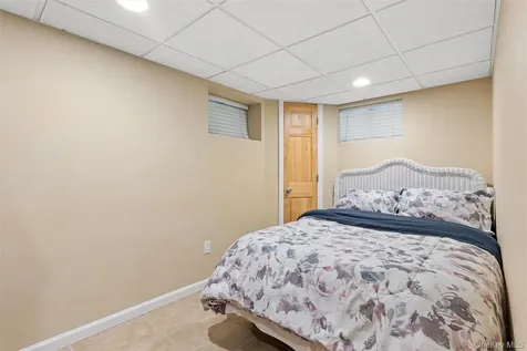 2539 Bradley Court Merrick NY 11566