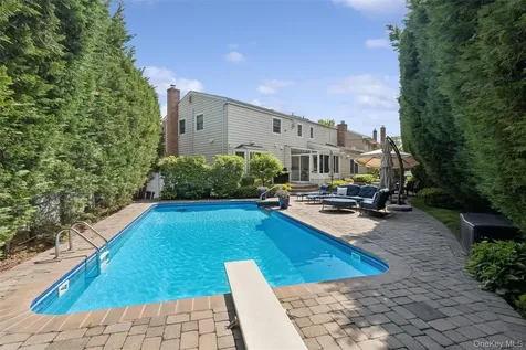 2539 Bradley Court Merrick NY 11566