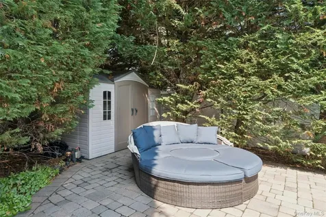2539 Bradley Court Merrick NY 11566