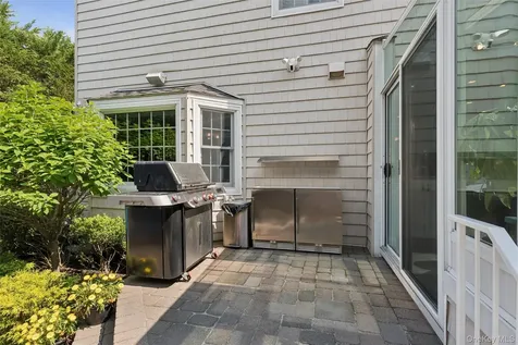 2539 Bradley Court Merrick NY 11566