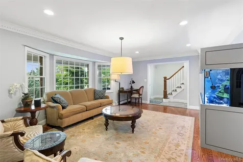 2539 Bradley Court Merrick NY 11566