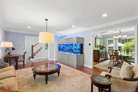 2539 Bradley Court Merrick NY 11566