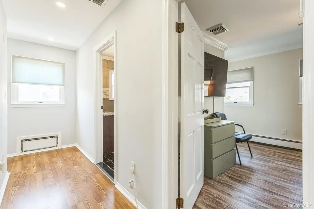 55 West Avenue Lawrence NY 11559