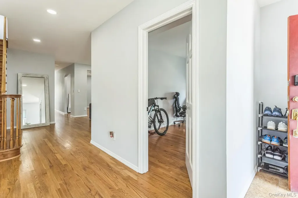 55 West Avenue Lawrence NY 11559
