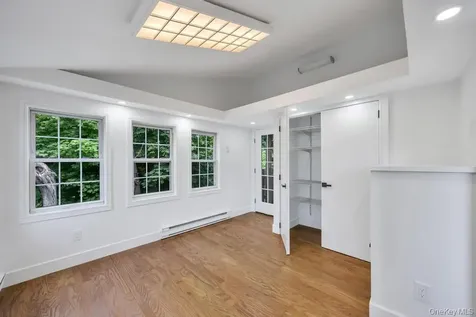 2331 Neptune Avenue Seaford NY 11783