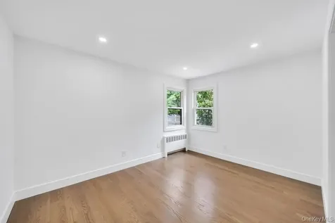 2331 Neptune Avenue Seaford NY 11783