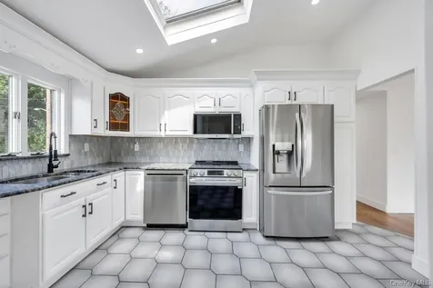 2331 Neptune Avenue Seaford NY 11783