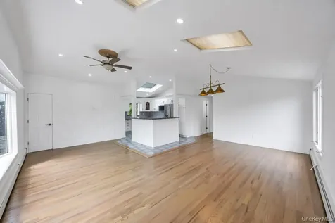 2331 Neptune Avenue Seaford NY 11783