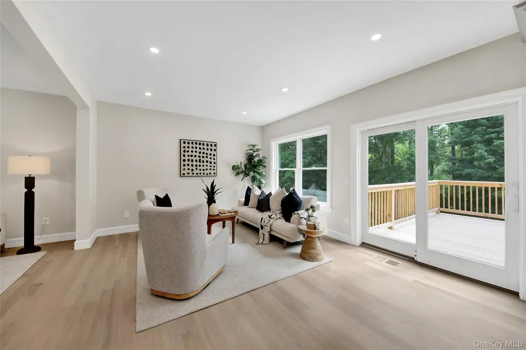 35 Shady Brook Lane Cortlandt Manor NY 10567