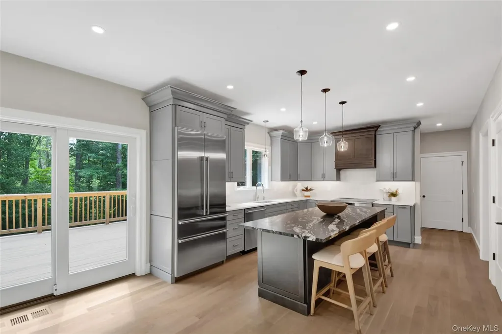 35 Shady Brook Lane Cortlandt Manor NY 10567