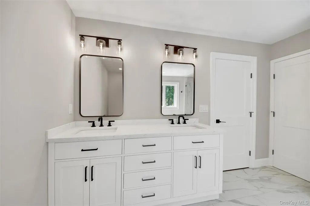35 Shady Brook Lane Cortlandt Manor NY 10567