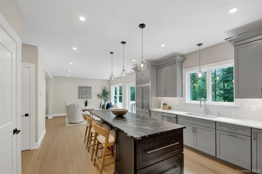 35 Shady Brook Lane Cortlandt Manor NY 10567