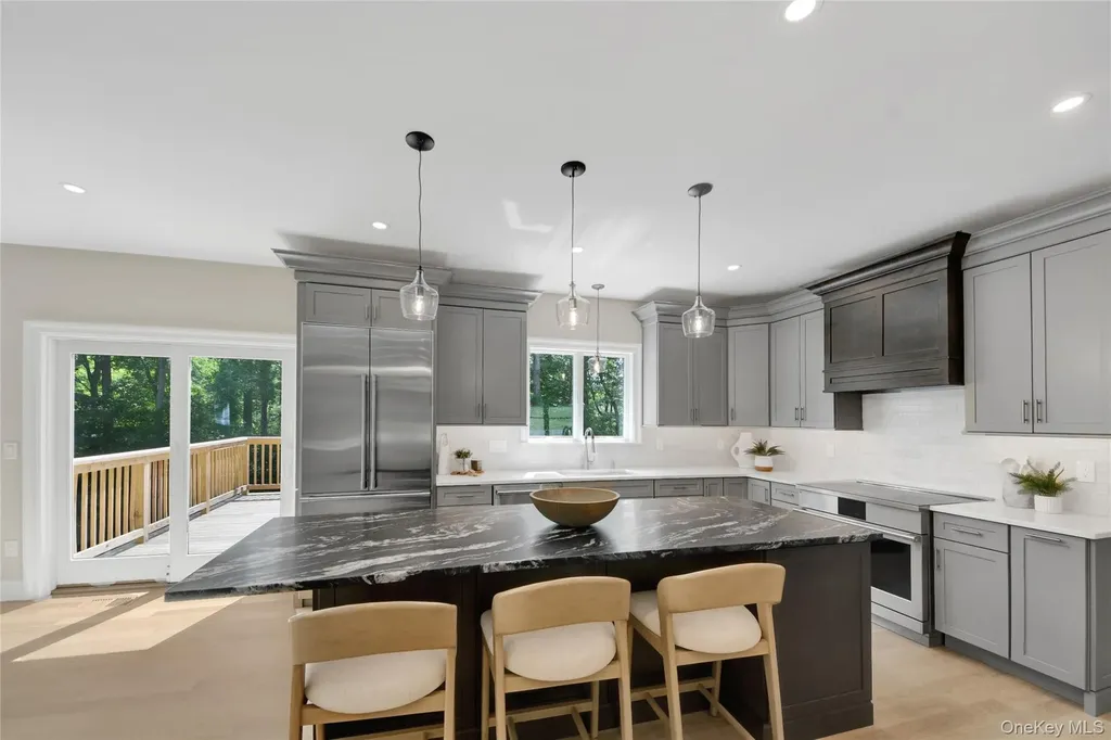 35 Shady Brook Lane Cortlandt Manor NY 10567