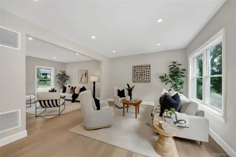 35 Shady Brook Lane Cortlandt Manor NY 10567