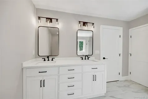 35 Shady Brook Lane Cortlandt Manor NY 10567
