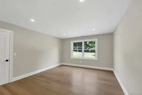 35 Shady Brook Lane Cortlandt Manor NY 10567