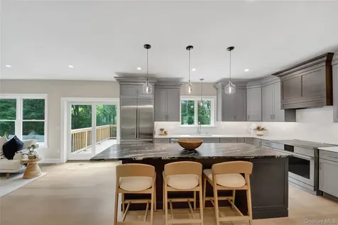 35 Shady Brook Lane Cortlandt Manor NY 10567