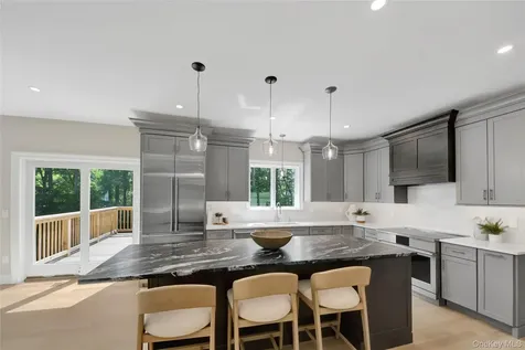 35 Shady Brook Lane Cortlandt Manor NY 10567