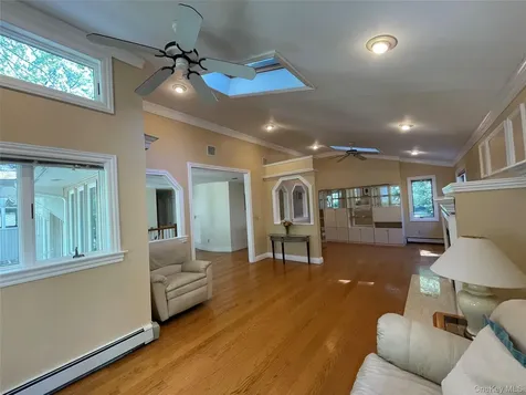 60 Winston Drive Smithtown NY 11787