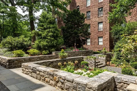 64 Sagamore Road Bronxville NY 10708