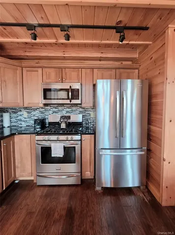 108 Eagles Ridge Way Parksville NY 12768