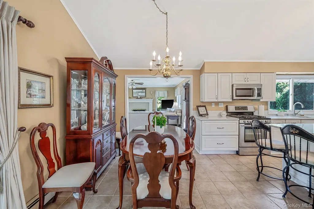 11 Beverly Lane East Moriches NY 11940