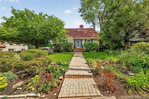 67 Topland Road White Plains NY 10605