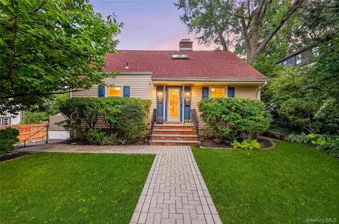 67 Topland Road White Plains NY 10605