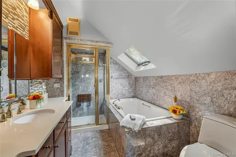 67 Topland Road White Plains NY 10605