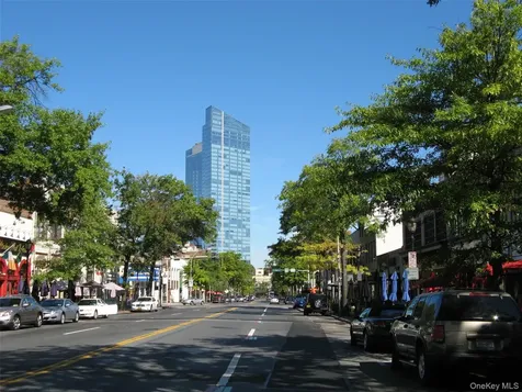 67 Topland Road White Plains NY 10605