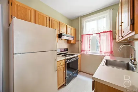 30-19 33rd Street Astoria NY 11102